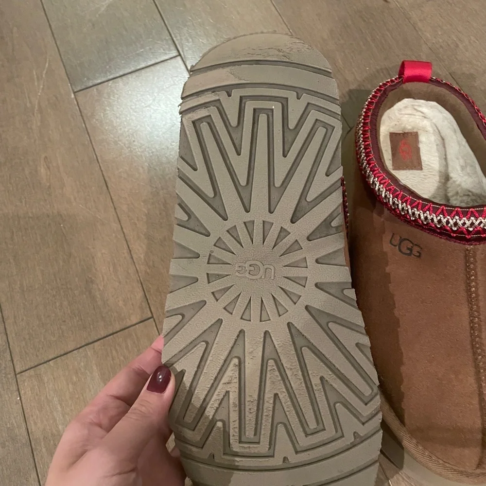 Chestnut Ugg Tazz II - Picture 5 of 7